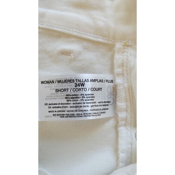 NWT Gloria Vanderbilt Amanda Slimming Jeans Women Size 24W Short Vintage White - Picture 9 of 16